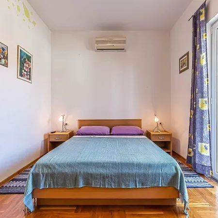 Laura Apartment Porec